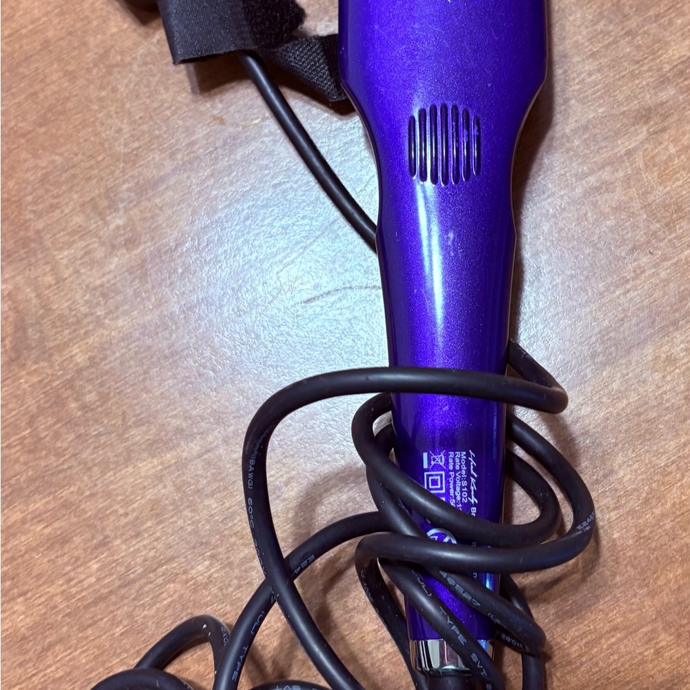 Like New Purple Head Kandy Brush Straightener